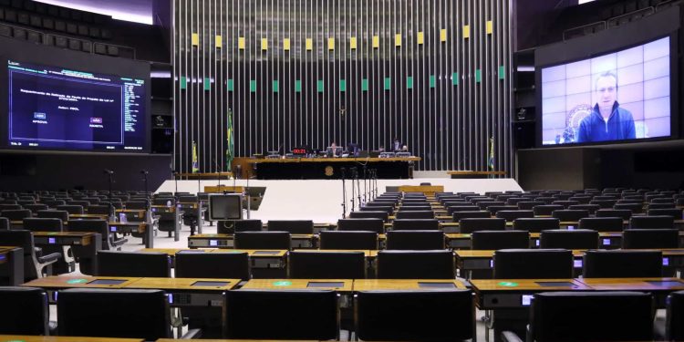 CPI do 8/1 é criada sem espaço de comando para PT de Lula e PL de Bolsonaro