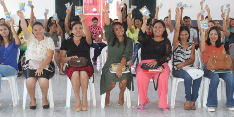 SEMED promove capacitação para tutores escolares de Raposa