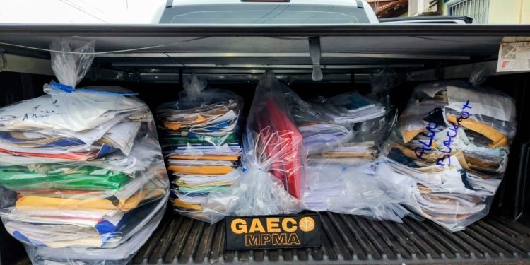 Documentos foram apreendidos em operação