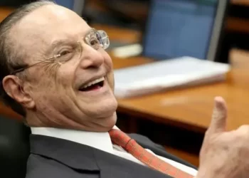 Fachin extingue penas do ex-deputado Paulo Maluf