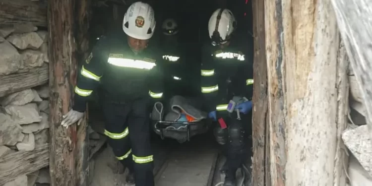 Incêndio em mina de ouro deixa 27 mortos no Peru