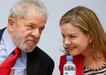 Novo vai à Justiça contra TV do PT