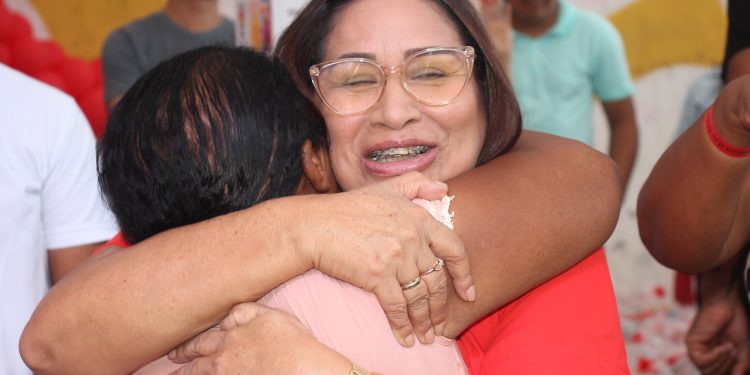 Record: População chancela gestão Paula Azevedo com aprovação de 83% em Paço do Lumiar