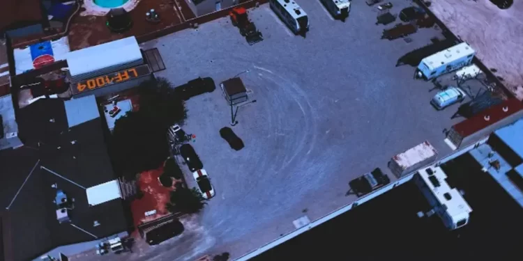 Polícia dos EUA revela vídeo de queda de OVNI e chamado de pessoa que viu alienígenas