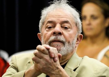 Governo Lula vem beneficiando parentes de políticos com doações de equipamentos, diz jornal
