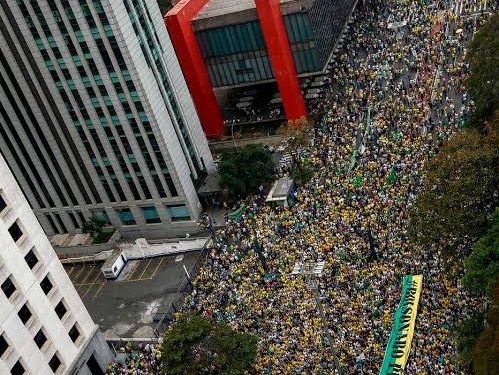 TSE torna Bolsonaro inelegível