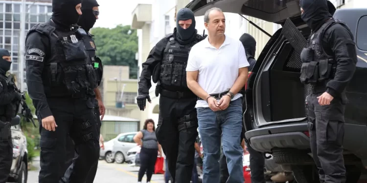 Sérgio Cabral será homenageado por escola de samba do Rio de Janeiro no Carnaval 2024