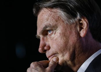 Bolsonaro deve depor hoje à PF