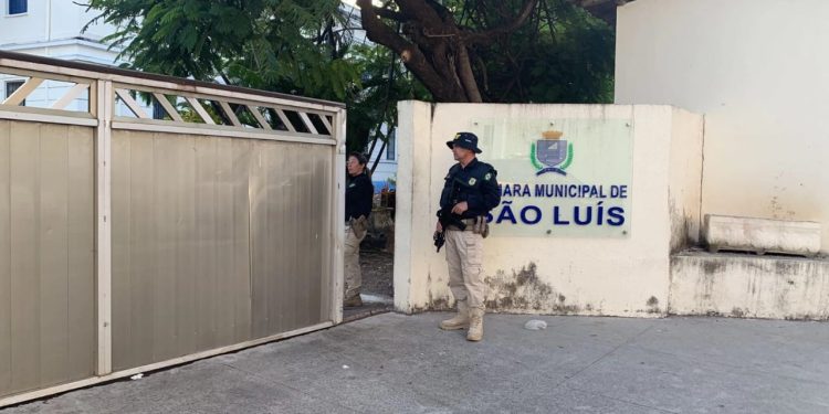 GAEGO E PF  BUSCA E APREENSÃO NA CÂMARA MUNICIPAL DE SÃO LUÍS.