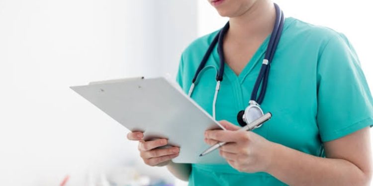 Ministério da Saúde repassa os estados  o piso da enfermagem