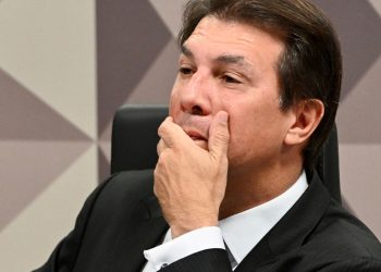 Presidente de CPMI dá 48 horas para Dino entregar vídeos de 8 de janeiro ou vai recorrer ao STF