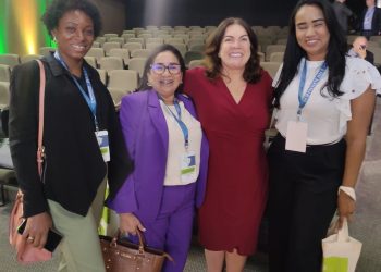 Prefeita Paula Azevedo e secretárias de Educação de Paço do Lumiar participam do Seminário Nacional pela Alfabetização