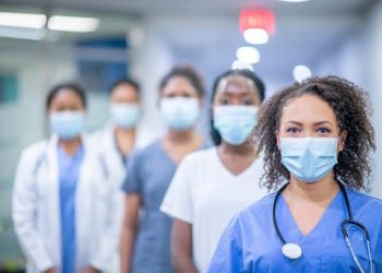 Governador Carlos Brandão anuncia pagamento do piso da enfermagem no Maranhão