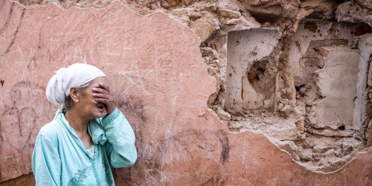 Terremoto no Marrocos deixa mais de mil mortos, aponta novo balanço
