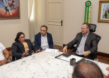 “O coletivo precisa sobrepor-se ao individual”, diz Paula Azevedo após reunião com Carlos Brandão para discutir demandas administrativas em Paço do Lumiar.