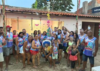 Cidade Verde: Bloco “Os Cachaçados” Anima as Ruas do Bairro.