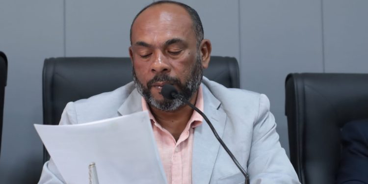 Proposta de Jorge Marú de Redução de Carga Horária para Professores Municipais Recebe Amplo Apoio na Câmara Legislativa.