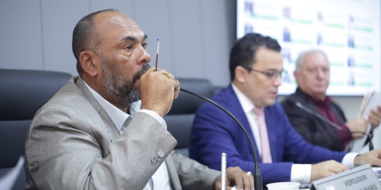 Jorge Marú Encaminha Proposta de Regularização Fundiária na Pirâmide e Recebe Apoio Unânime dos Vereadores