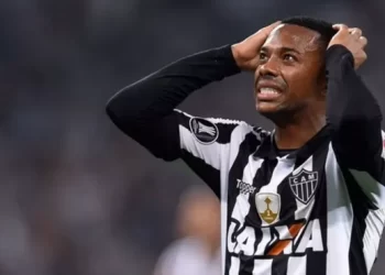 Robinho é preso em SP após STJ validar sentença por estupro na Itália