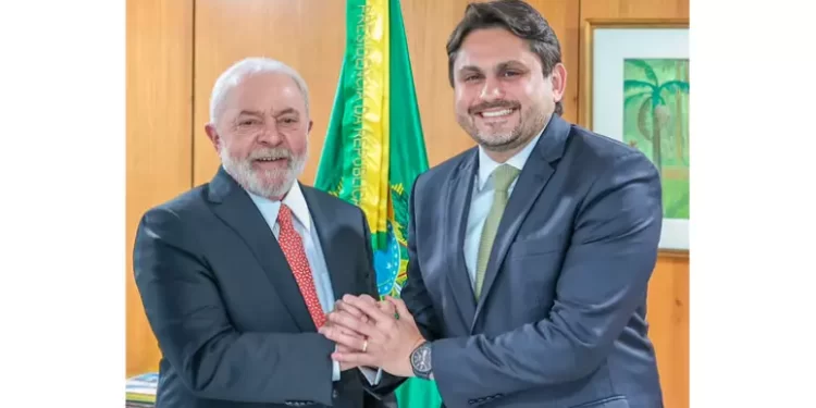 Dino manda para PGR relatório da PF que indicia Juscelino Filho ministro das Comunicações por corrupção