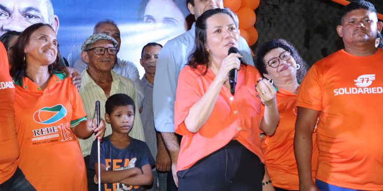 Paço do Lumiar  Presidente Estadual do Solidariedade Flávia Alves Desmente Fake News da Oposição de Plástico