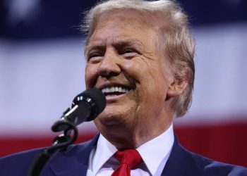 Donald Trump Vence Eleições e Impulsiona a Ascensão Conservadora nos EUA e no Mundo