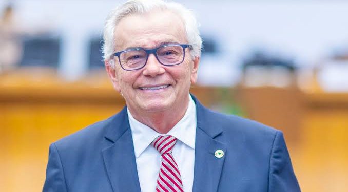 Arnaldo Melo: Liderança e Equilíbrio Marcam a Condução da  Eleição da Mesa Diretora da Assembleia Legislativa