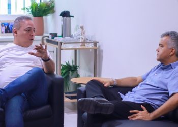 Fred Campos Recebe Deputado Cleber Verde em Visita ao Centro Administrativo de Paço do Lumiar.