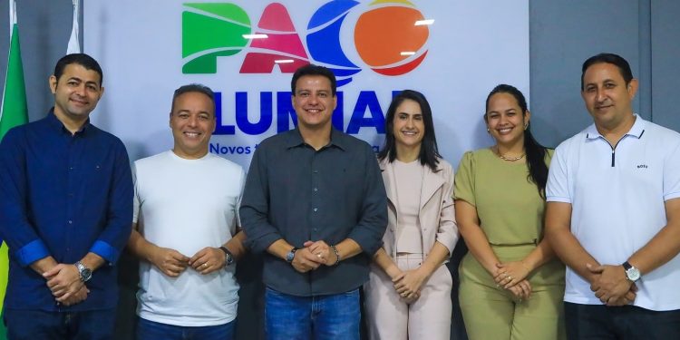 Fred Campos recebe Vice-Governador Felipe Camarão em Visita Nova Sede Administrativa de Paço do Lumiar