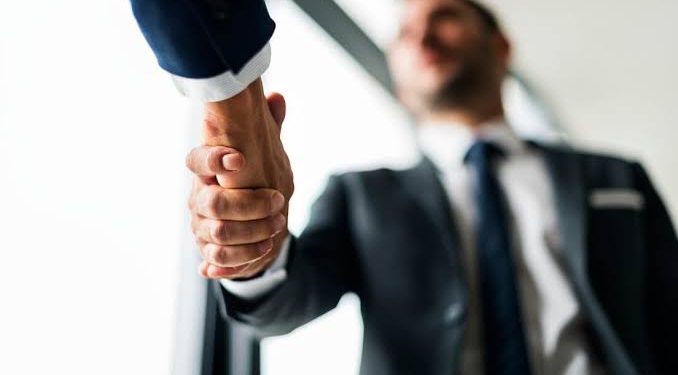 Nepotismo Cruzado: O Teatro da Imoralidade no Palco da Administração Pública do Maranhão