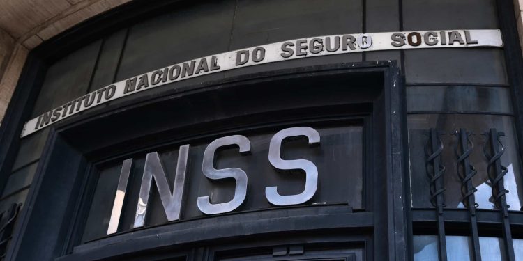 INSS vai revisar 800 mil aposentadorias por invalidez em 2025