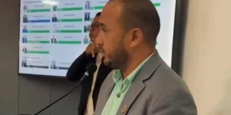 Paço do Lumiar :Vereador Fernandinho Consegue Reforma para UBS das Mercês