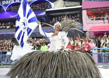 Beija-Flor brilha na Sapucaí e conquista seu 15º título no Carnaval do Rio