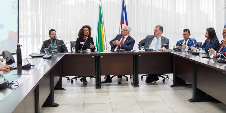 IEMA DETALHA CRESCIMENTO E PROPÕE INTERIORIZAÇÃO A PARLAMENTARES