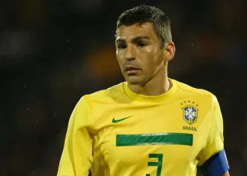 Acidente doméstico deixou Lúcio com 18% do corpo queimado