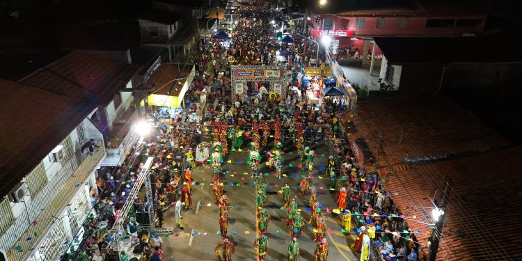 Maior celebração popular de Paço do Lumiar, a 37ª Festa de Orlete Mafra emociona e reúne multidão no Maiobão