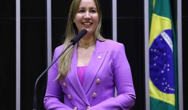 Deputada Federal Detinha (PL) consolida o projeto “Mulheres que Transformam” como símbolo de autonomia e dignidade.