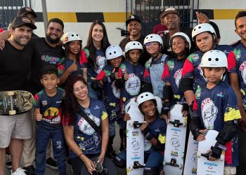 Com carisma e competência, Mariana Brandão transforma Paço do Lumiar em celeiro de oportunidades para juventude com o projeto “Skate na Periferia”