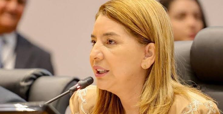 IRACEMA VALE DÁ RECADO DURO E DIRETO: “LUGAR DE PERSEGUIDOR NÃO É NA POLÍTICA” Vídeo .