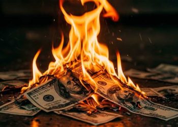 Rei Nú no Tabuleiro