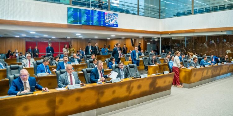 Assembleia Legislativa aprova orçamento estadual de R$ 38 bilhões para 2026