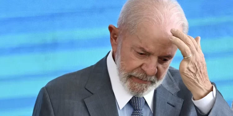 País fecha o ano quebrado, déficit explode e governo aperta o cerco impor impostos sobre autônomos.