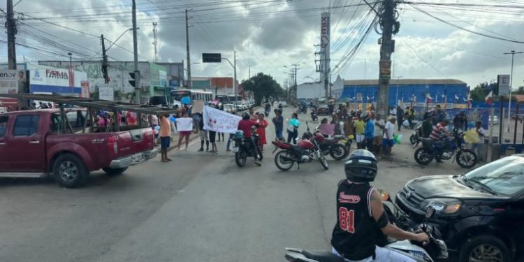 Residencial Flávio Dino, dever de votar, direito de morar: o despejo de 1.200 famílias e o silêncio dos eleitos