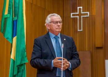 Projeto  de Arnaldo Melo padroniza, moderniza e  fortalece bibliotecas na rede estadual