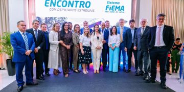 Iracema Vale participa do “Encontro de Trabalho com deputados estaduais”, promovido pela Fiema