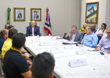 200 PREFEITOS CHANCELAM A AGENDA MUNICIPALISTA DE CARLOS BRANDÃO