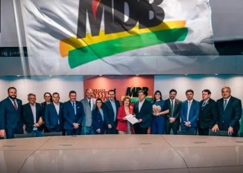 O MDB vira as costas a Lula: 17 diretórios assinam manifesto que redesenha o tabuleiro de 2026