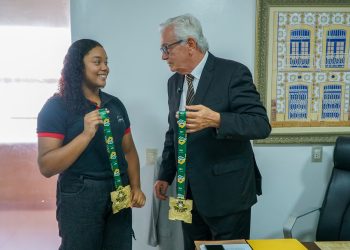 Campeã brasileira de Jiu-Jitsu, Izabella Vitória agradece apoio de Arnaldo Melo após conquistar dois ouros em Fortaleza