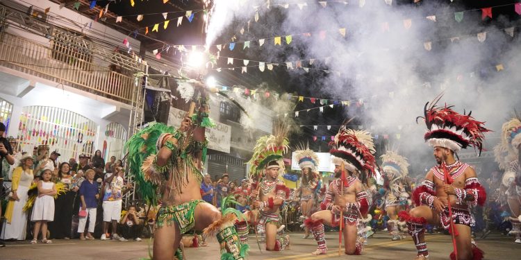 Espetáculo, tradição, emoção e cultura encantam o público na 38ª Festa de Orlete Mafra no Maiobão.