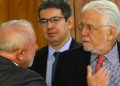 Lula espera renúncia de Jaques Wagner da liderança do governo, dizem aliados